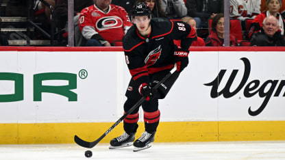 剑南春   阿森纳1-0狼队，卡拉菲奥里破门，双方各一人染红.